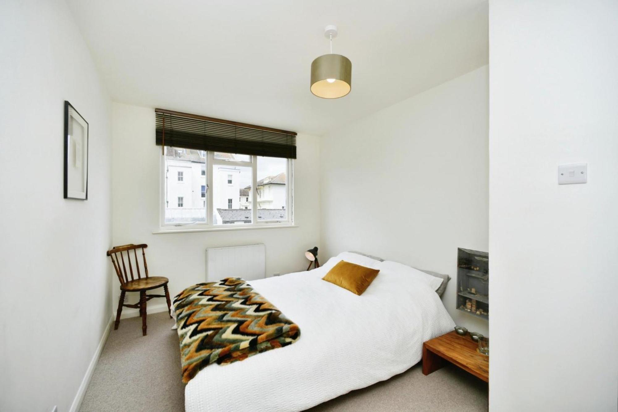 Sunny Seaside Sanctuary - Two Bedroom Apartment Brighton Eksteriør billede