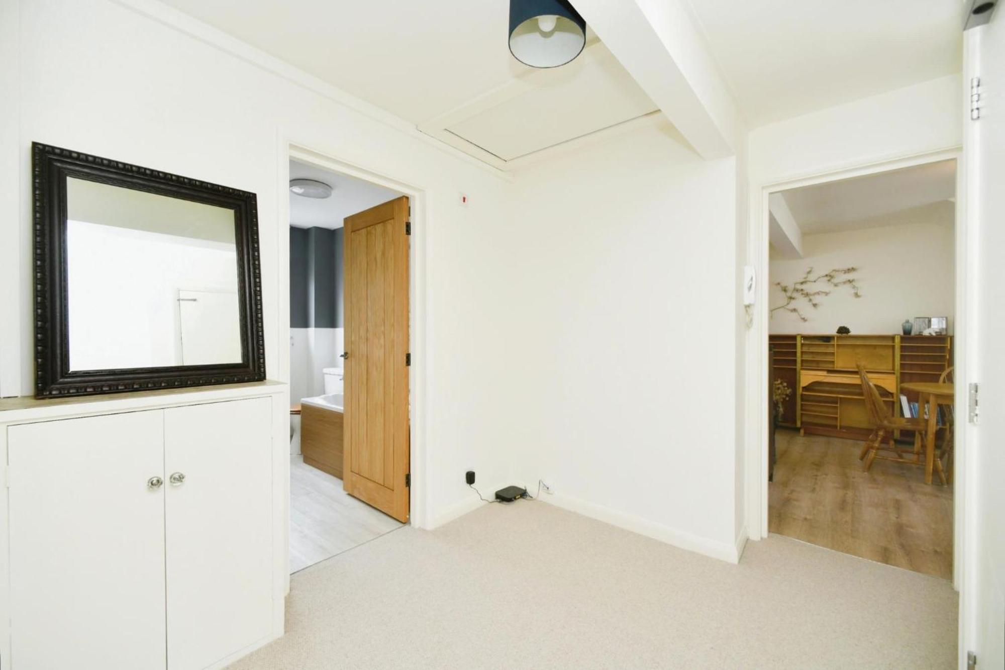 Sunny Seaside Sanctuary - Two Bedroom Apartment Brighton Eksteriør billede
